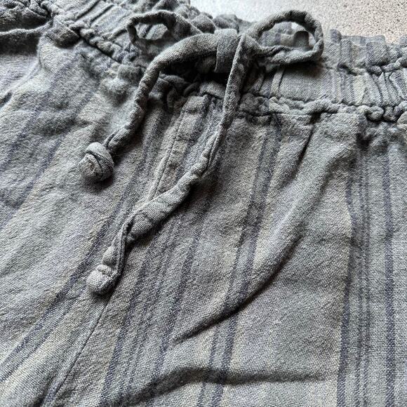 M Vanilla Star Gray Stripe Short - Picture 3 of 4